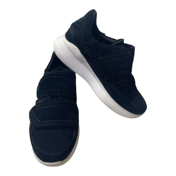 Ugg Women’s Ashby Spill Black Suede Sneakers - Picture 3 of 10